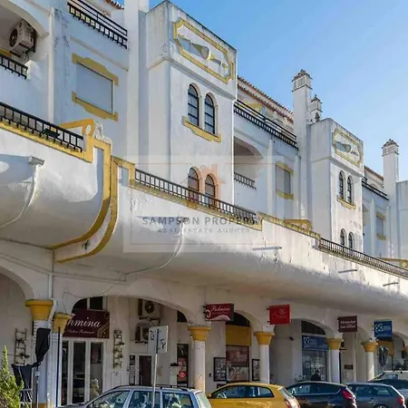 Spacious Two Bedroom Apt, 200m From The *