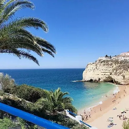 Lejlighed Spacious Two Bedroom Apt, 200m From The *